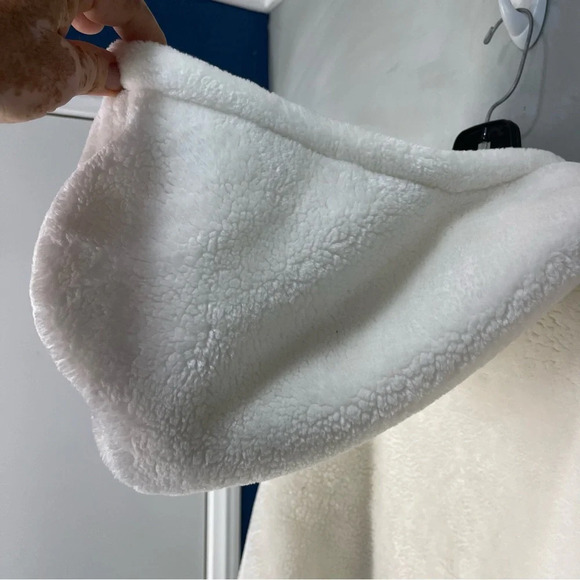 UGG AUSTRALIA KAILANI SHERPA HOODIE PULLOVER CREAM SIZE M - Picture 10 of 14